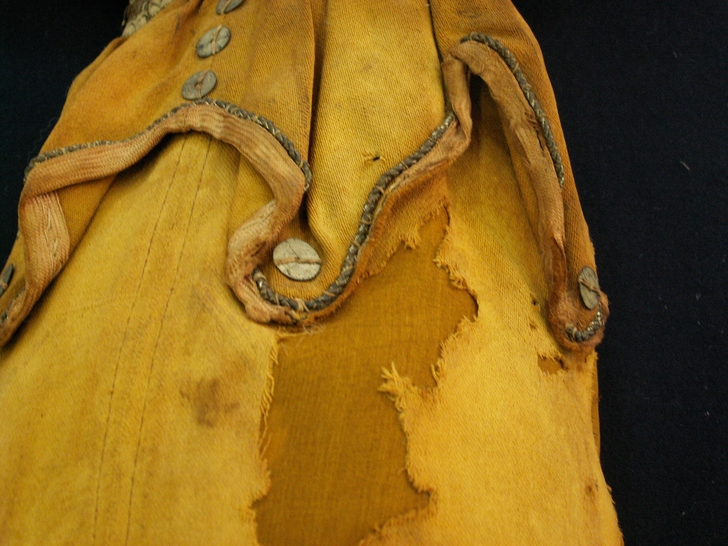 Degrado gonna davanti dopo il restauro